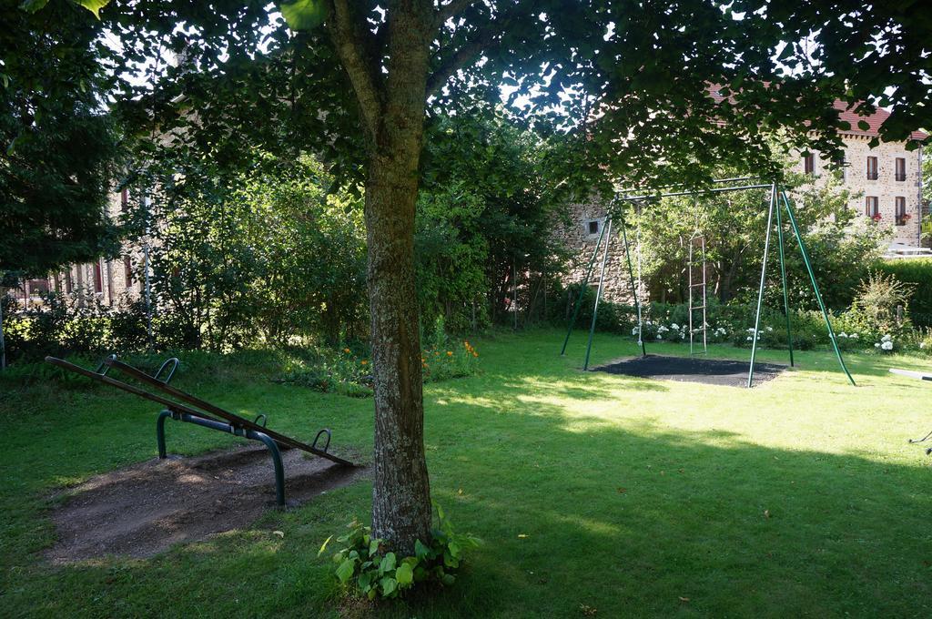 Logis Auberge De L'Allagnonette Saint-Poncy Exterior photo